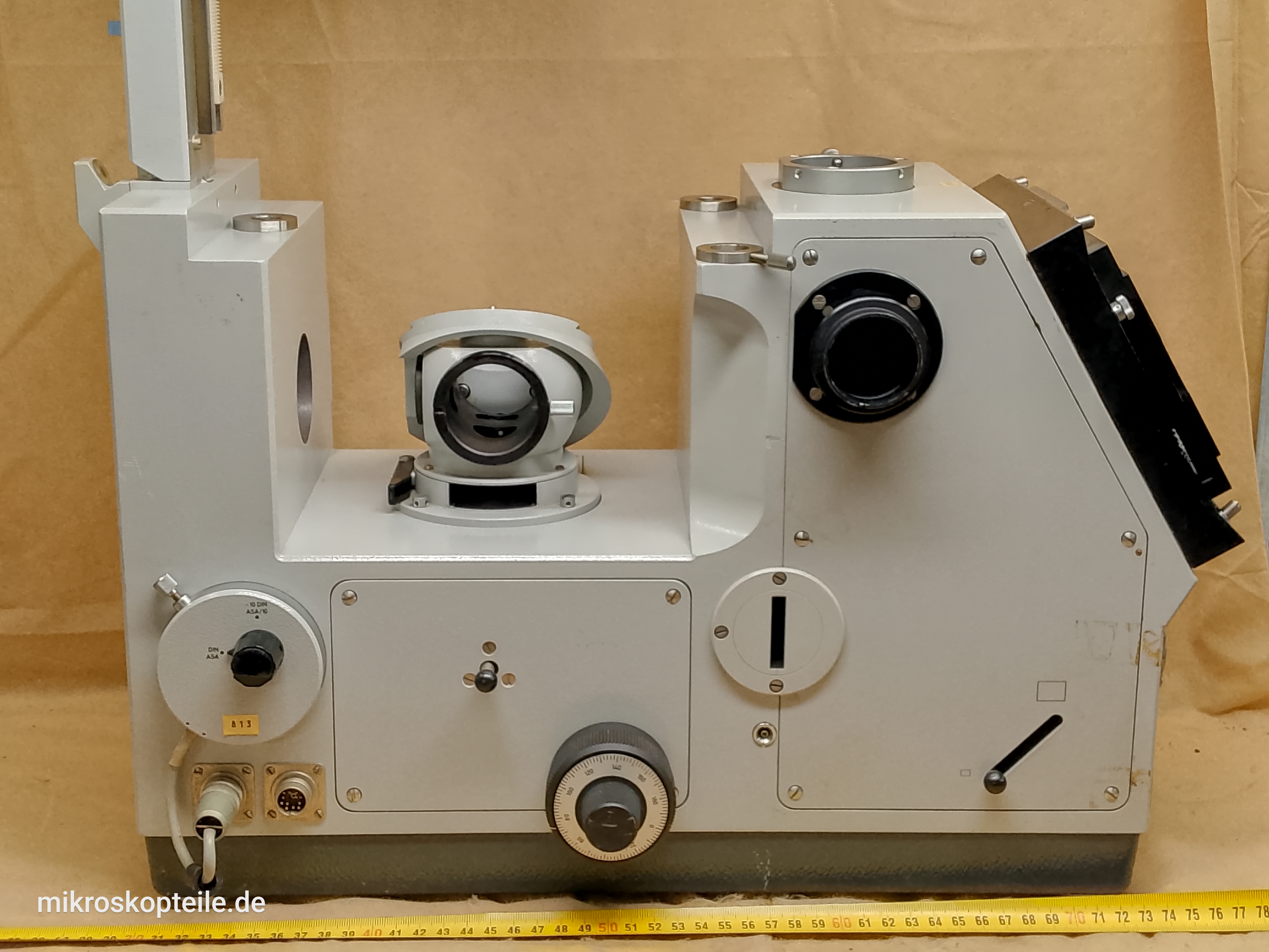 Na zdjęciu jest mikroskop Zeiss ICM 405 - zdjęcie #1